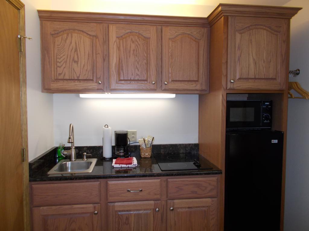 Shepherd Mountain Inn & Suites Pilot Knob Quarto foto